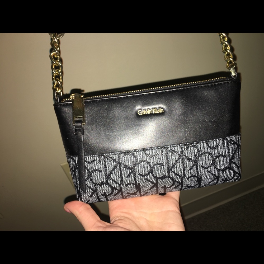 Calvin Klein crossbody